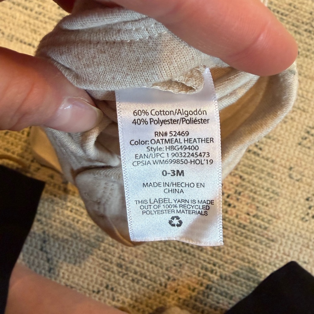 Christmas Onesies & Sleeper Bundle – 0–3 Months, Good Condition - Picture 4 of 12